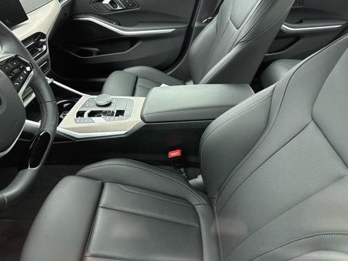 2025 BMW 330 i xDrive