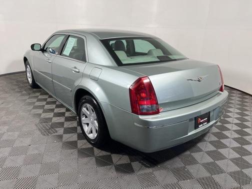2005 Chrysler 300 Touring