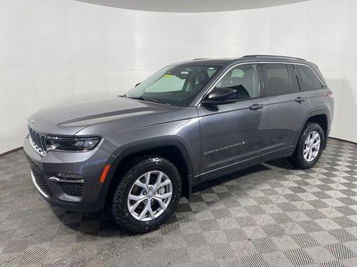 Baltic Gray Metallic Clearcoat 2022 Jeep Grand Cherokee Limited