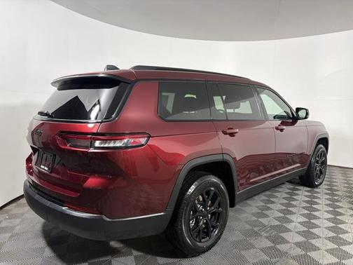 2025 Jeep Grand Cherokee Altitude