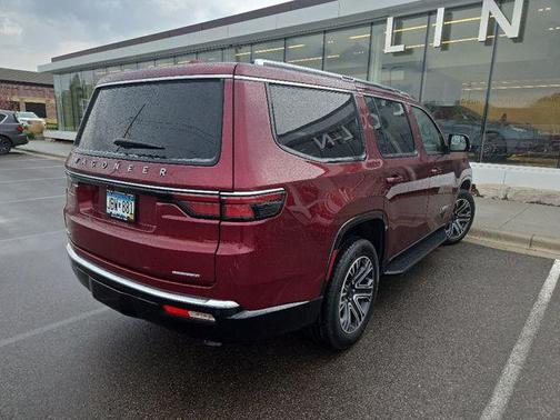 Velvet Red Pearlcoat 2022 Jeep Wagoneer Series III 4x4
