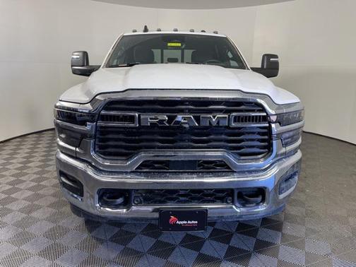 2025 RAM 2500 Tradesman Crew Cab 4x4 6'4' Box