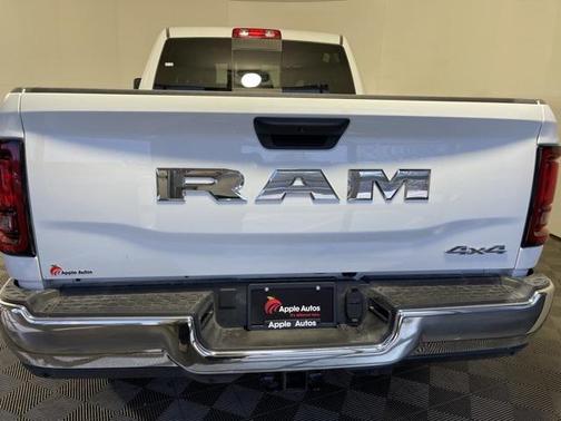 2025 RAM 2500 Tradesman Crew Cab 4x4 6'4' Box