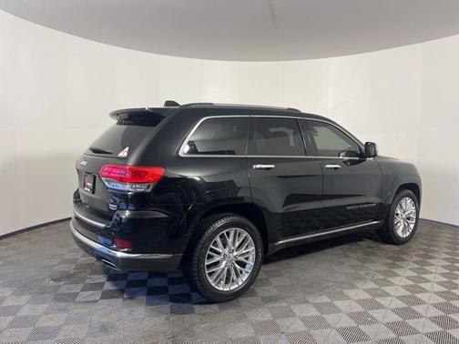 2017 Jeep Grand Cherokee Summit