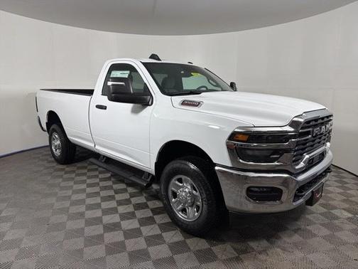 2026 RAM 3500 Tradesman Regular Cab 4x4 8' Box