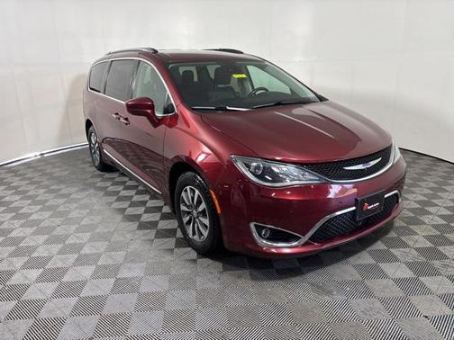2020 Chrysler Pacifica Touring-L Plus