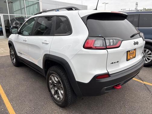 2022 Jeep Cherokee Trailhawk