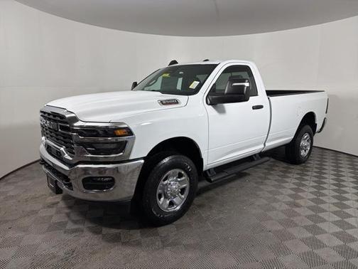 2026 RAM 3500 Tradesman Regular Cab 4x4 8' Box