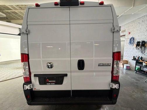 Bright White Clear-Coat Exterior Paint 2026 RAM ProMaster 2500 Tradesman