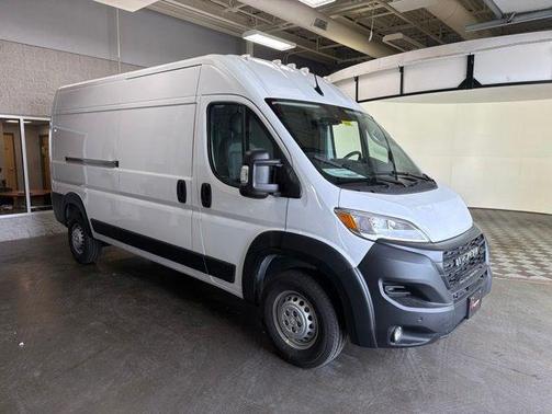 Bright White Clear-Coat Exterior Paint 2026 RAM ProMaster 2500 Tradesman