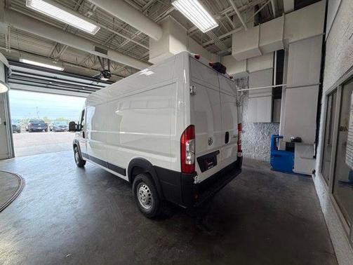 Bright White Clear-Coat Exterior Paint 2026 RAM ProMaster 2500 Tradesman