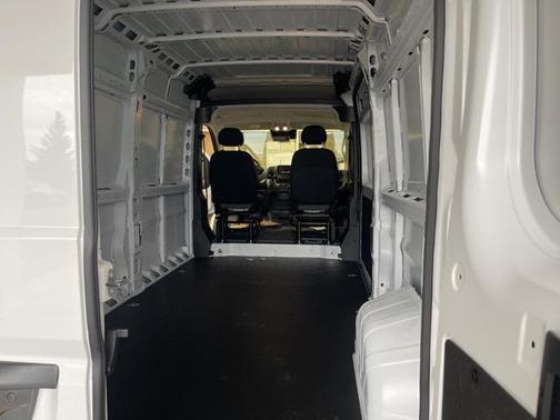 2025 RAM ProMaster 2500 Tradesman