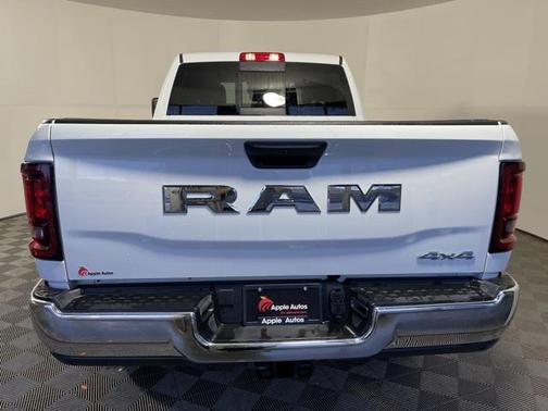 2025 RAM 2500 Tradesman Crew Cab 4x4 6'4' Box