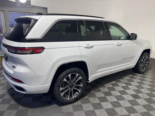 2025 Jeep Grand Cherokee Overland