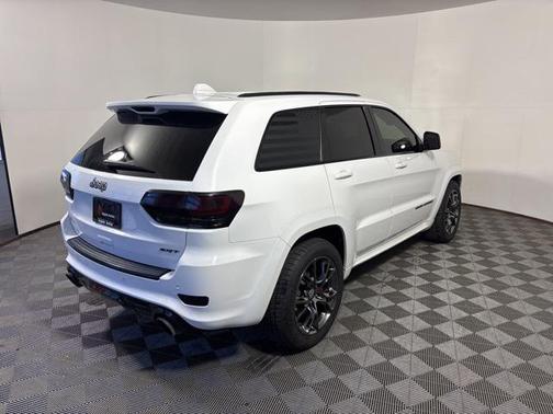 2016 Jeep Grand Cherokee SRT