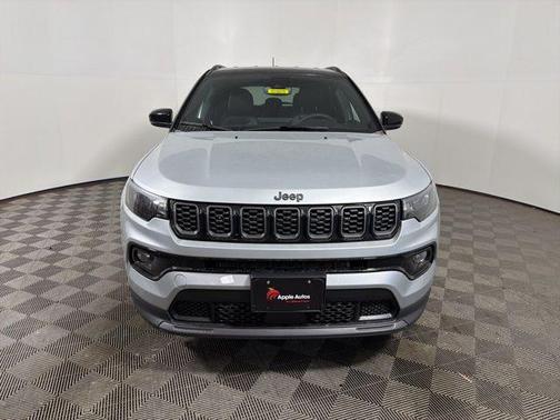 Silver Zynith Metallic Clear-Coat Exterior Paint 2026 Jeep Compass Limited