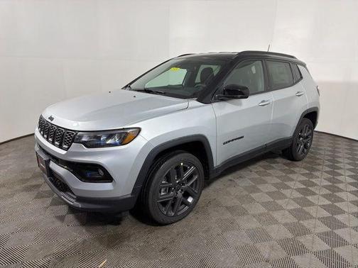 Silver Zynith Metallic Clear-Coat Exterior Paint 2026 Jeep Compass Limited