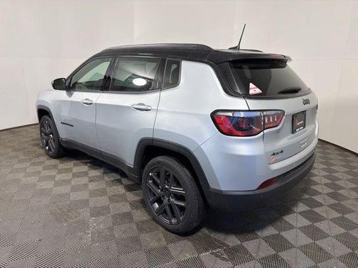 Silver Zynith Metallic Clear-Coat Exterior Paint 2026 Jeep Compass Limited