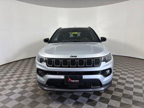 Silver Zynith Metallic Clear-Coat Exterior Paint 2026 Jeep Compass Limited