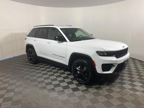 2025 Jeep Grand Cherokee Altitude