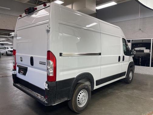 2025 RAM ProMaster 2500 Tradesman