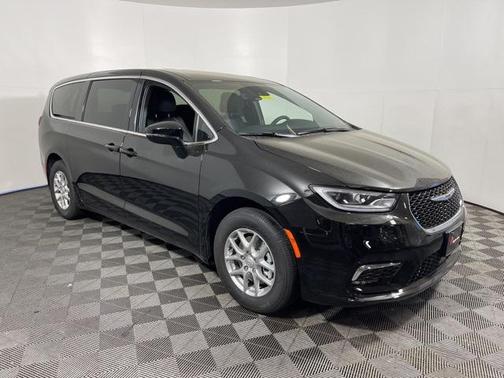 2025 Chrysler Pacifica L