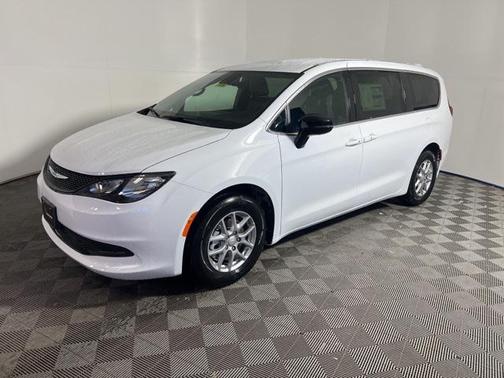 2026 Chrysler Voyager LX