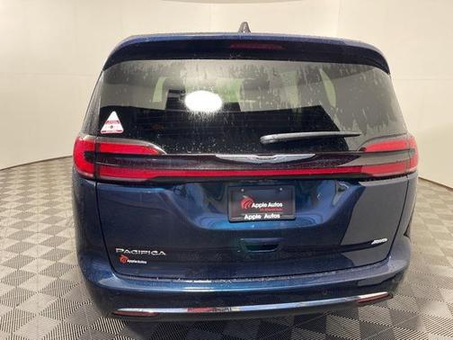 2025 Chrysler Pacifica L