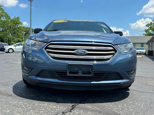 2019 Ford Taurus SEL