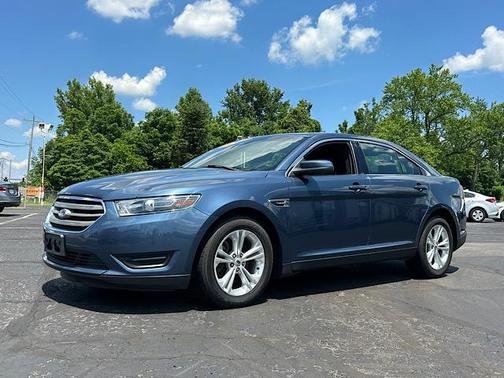 2019 Ford Taurus SEL