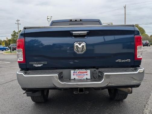 2019 RAM 2500 Big Horn Crew Cab 4x4 6'4' Box