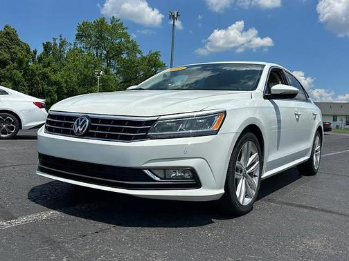 2018 Volkswagen Passat 2.0T SE