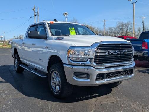 Bright White Clearcoat 2019 RAM 2500 Big Horn Crew Cab 4x4 6'4' Box