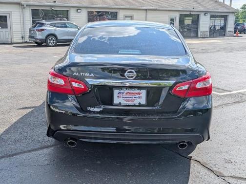 Super Black 2016 Nissan Altima 2.5 S