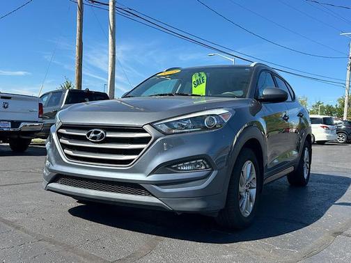 2016 Hyundai TUCSON SE