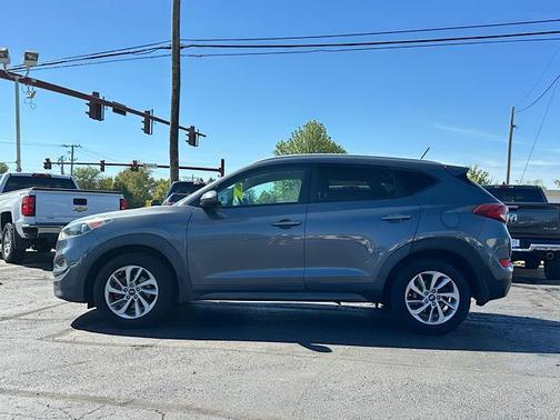 2016 Hyundai TUCSON SE