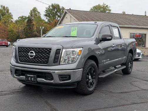 2019 Nissan Titan SV