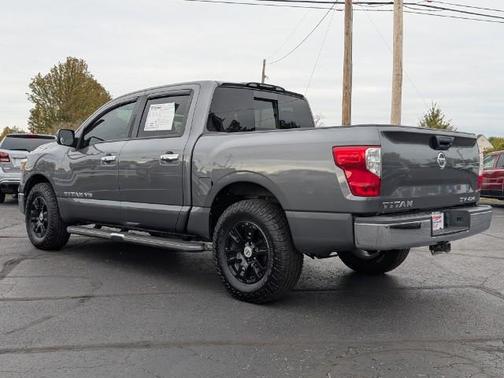 2019 Nissan Titan SV