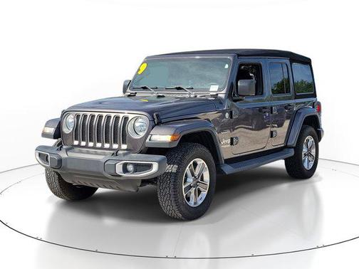Granite Crystal Metallic Clearcoat 2019 Jeep Wrangler Unlimited Sahara
