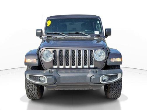 Granite Crystal Metallic Clearcoat 2019 Jeep Wrangler Unlimited Sahara