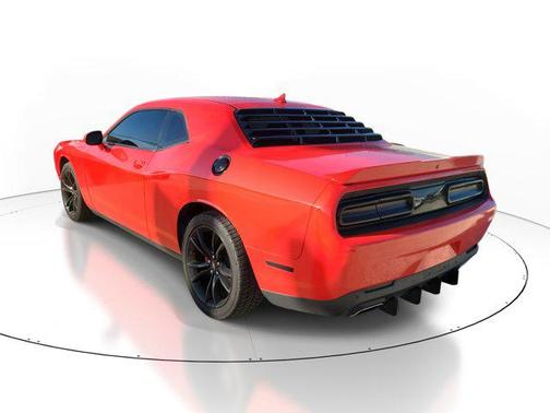 2017 Dodge Challenger SXT