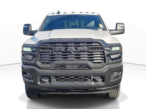 2026 RAM 3500 Tradesman Crew Cab 4x4 6'4' Box