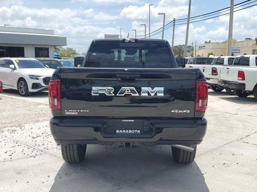 2025 RAM 2500 Limited Crew Cab 4x4 6'4' Box