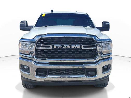 Bright White Clearcoat 2024 RAM 2500 Big Horn Crew Cab 4x4 6'4' Box