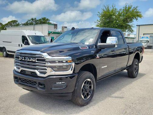 2025 RAM 2500 Laramie Crew Cab 4x4 6'4' Box
