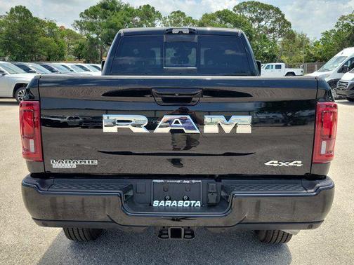2025 RAM 2500 Laramie Crew Cab 4x4 6'4' Box