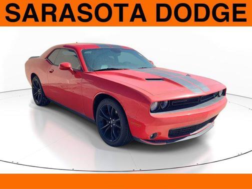 2017 Dodge Challenger SXT
