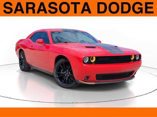 2017 Dodge Challenger SXT