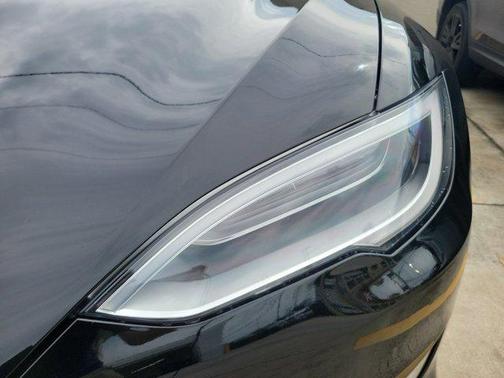 2017 Tesla Model S