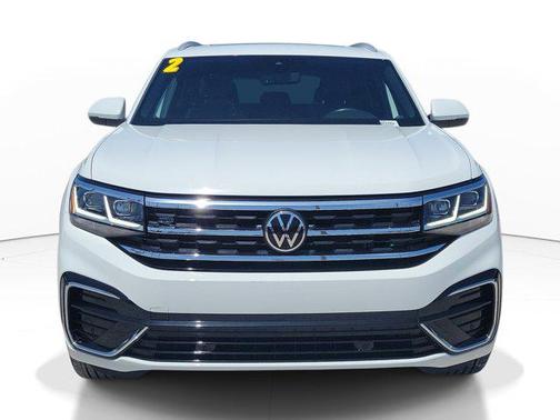 Pure White 2022 Volkswagen Atlas Cross Sport 2.0T SEL
